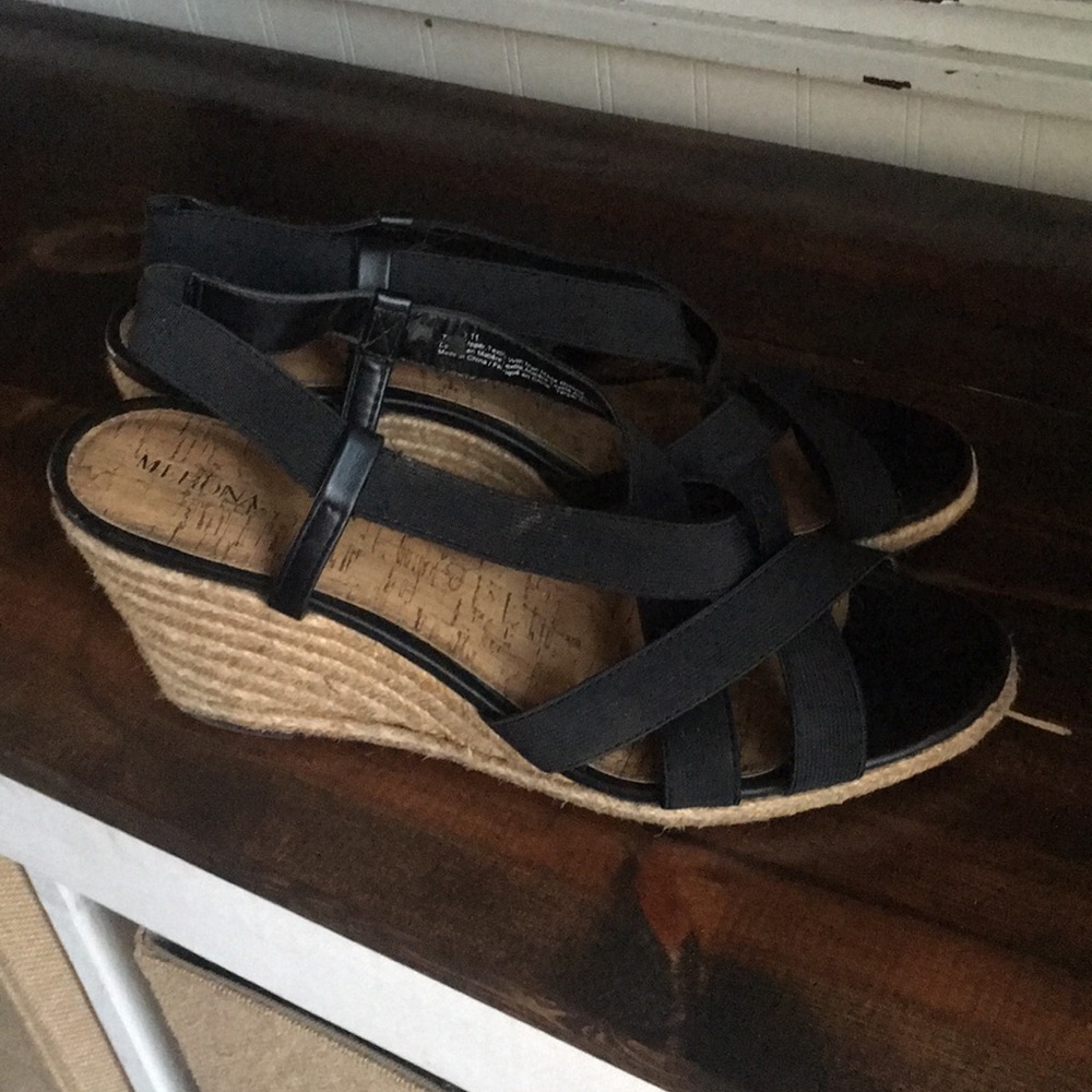 Sandals - Picture 3 of 5
